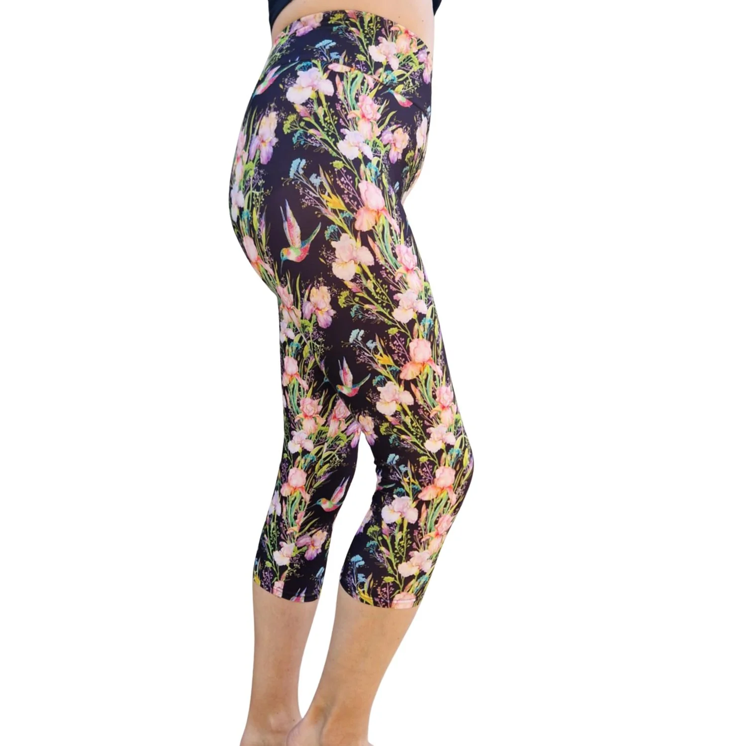 24/7 Capri Leggings – Hummingbird Delight
