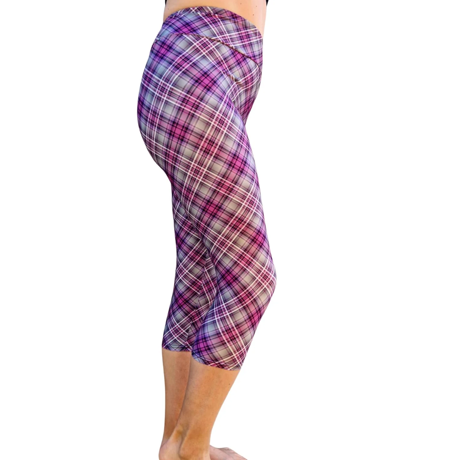 24/7 Capri Leggings – Wisteria Tartan