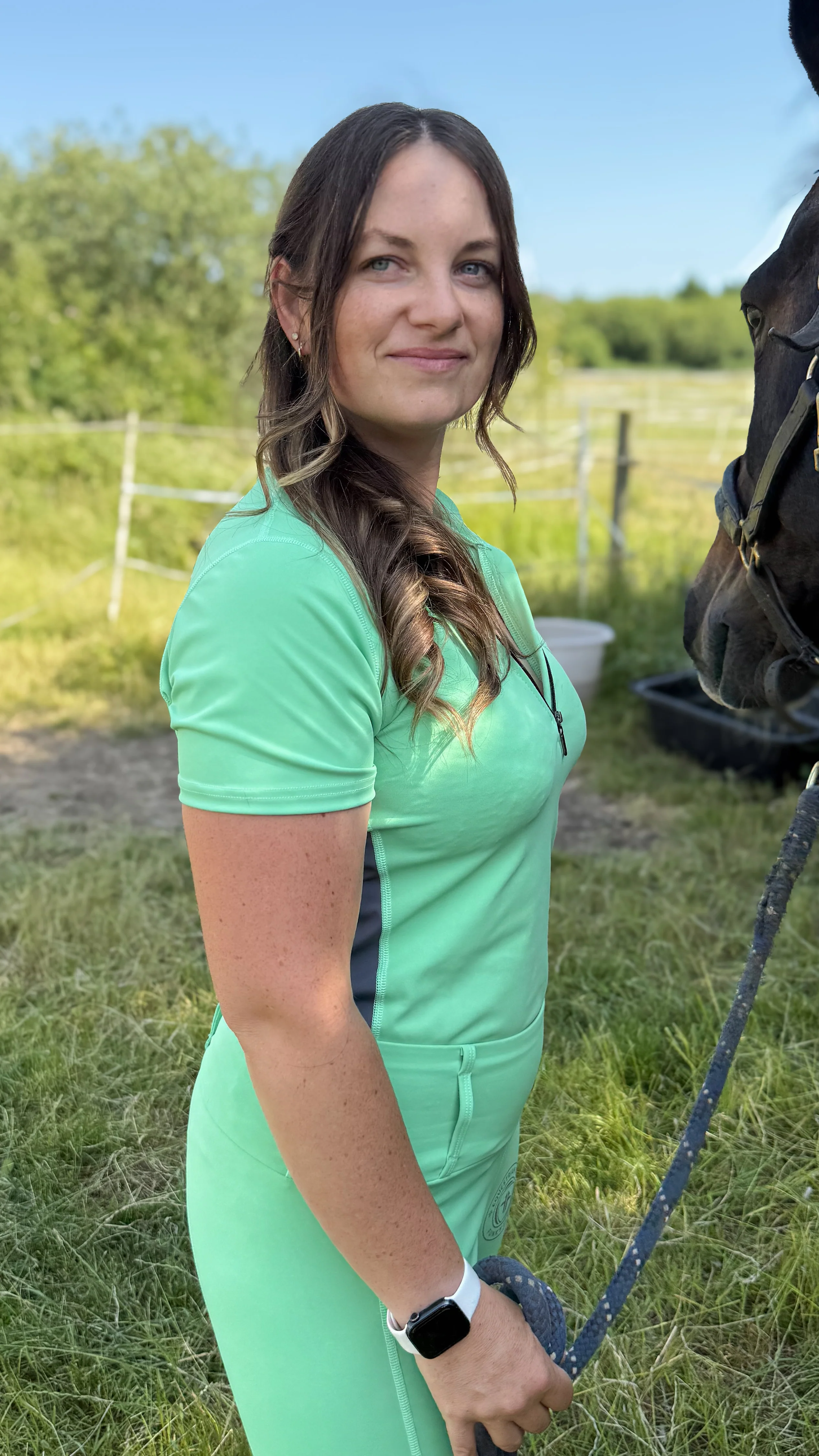 Team Short Sleeved Base Layer - Melon Sorbet & Grey - Image 3